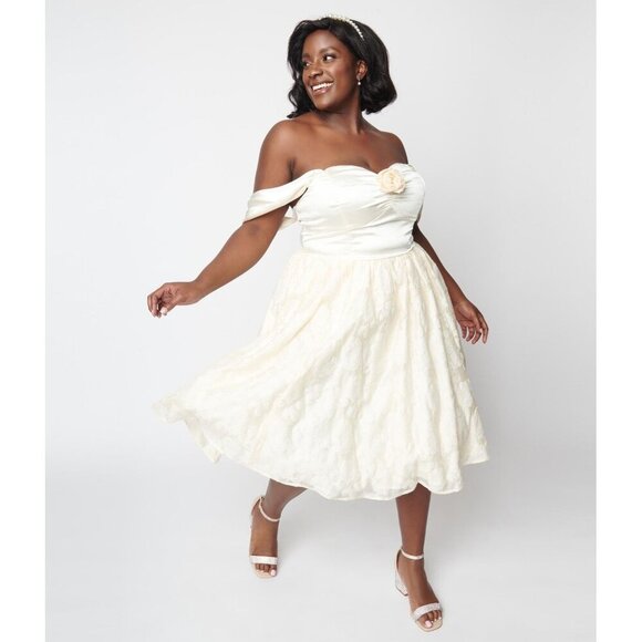 NWT Unique Vintage 1950s Ivory Off-Shoulder Fit & Flare Dress 14 - Picture 2 of 16
